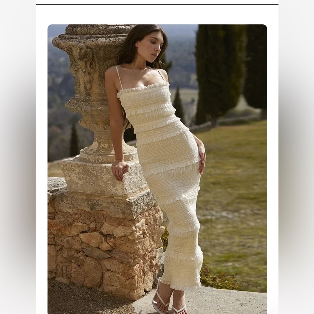 Fleur de Vendetta Lyrica Elegance Ruched Dress